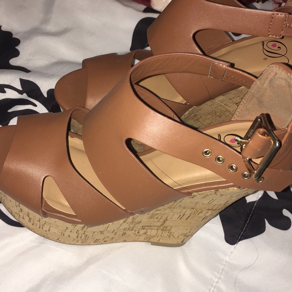 Brown wedges heels